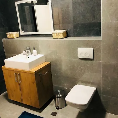 아파트 Apartman Maris, *